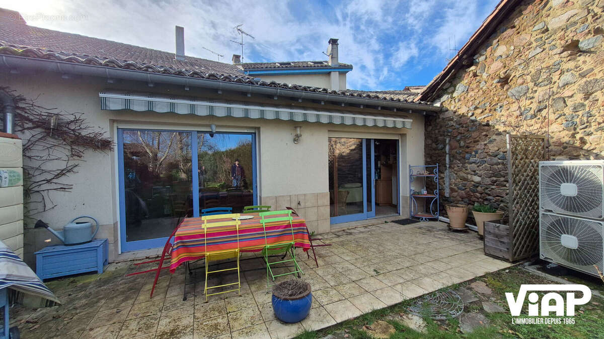Maison à EXIDEUIL