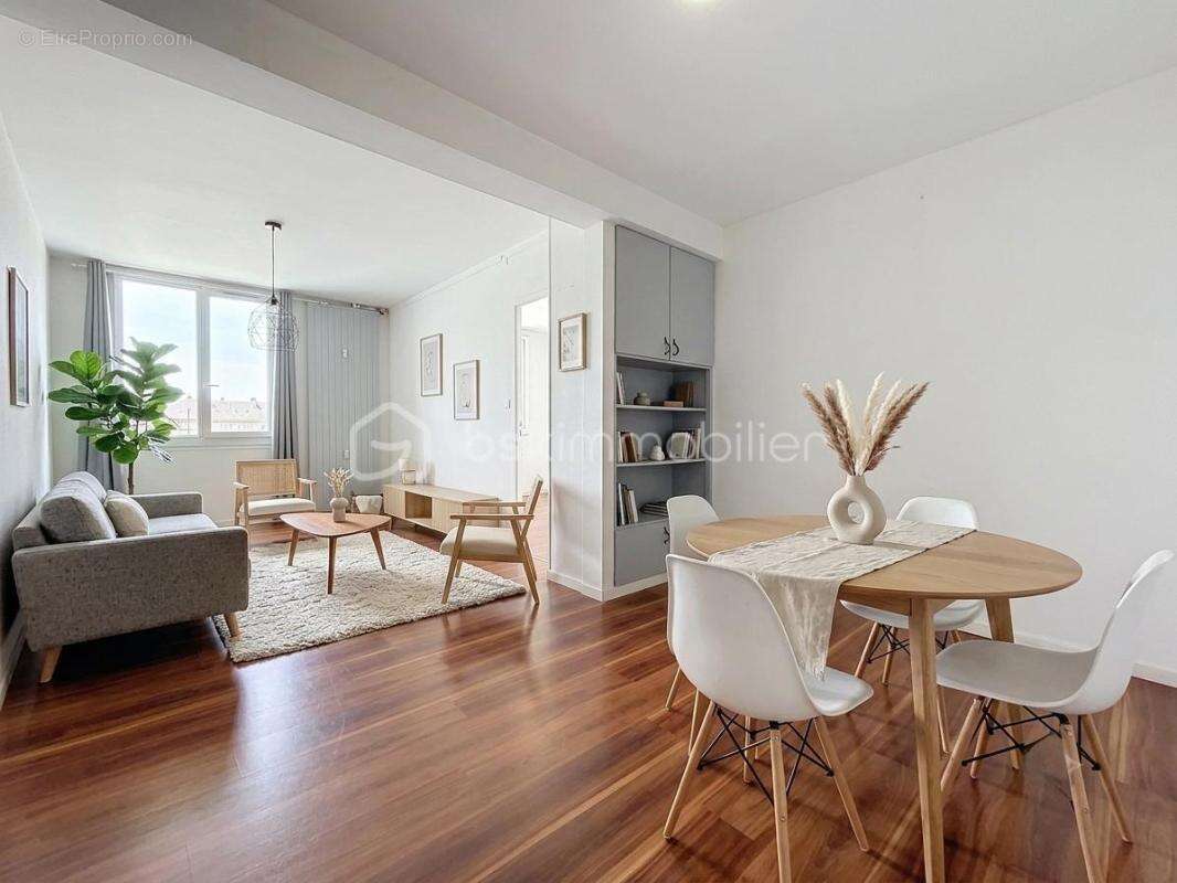 Appartement F3 en plein centre ville - photo 2