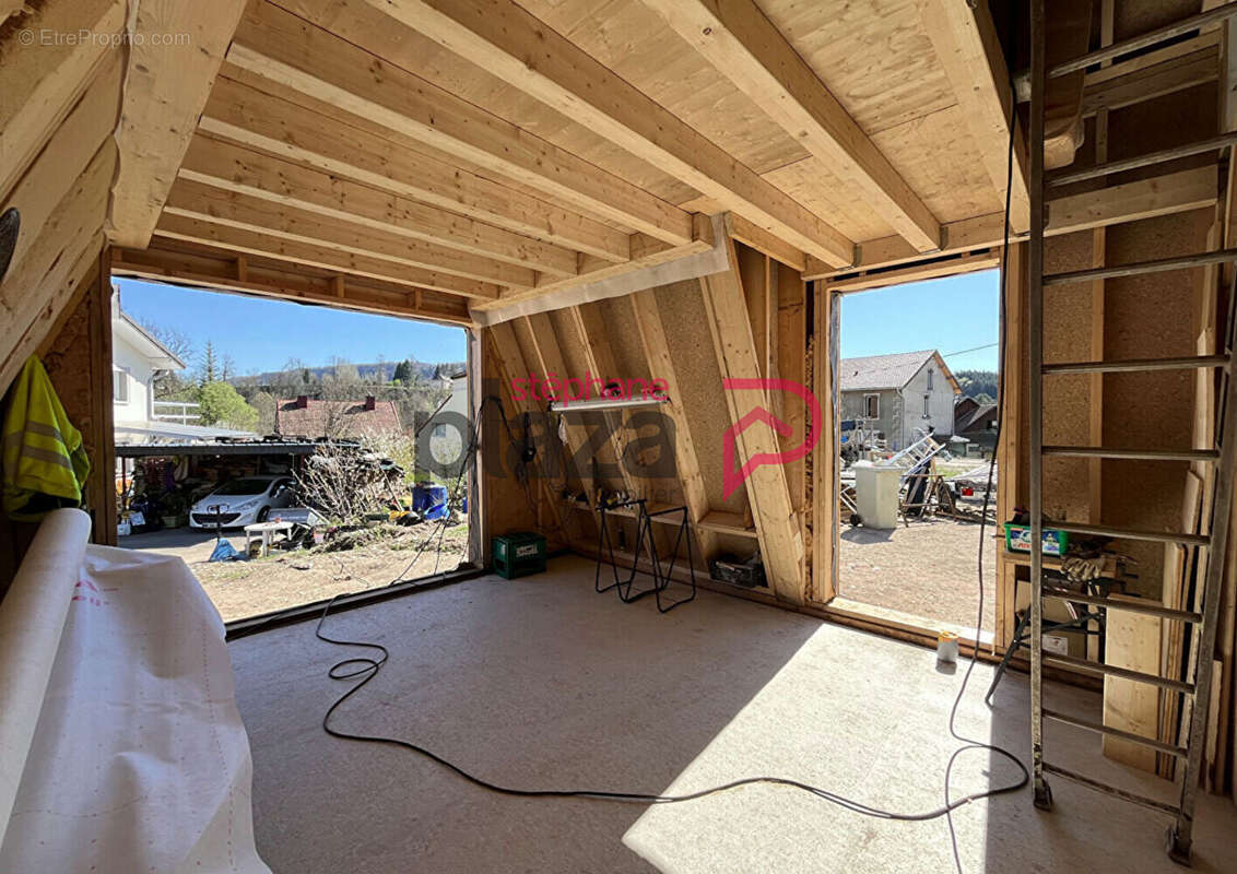 Maison à CHAMPAGNOLE