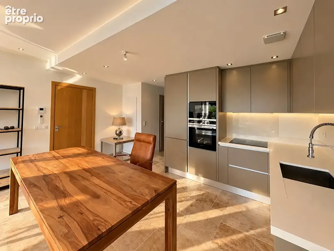 A vendre appartement residence bord de mer, 2 pieces en rez-de-jardin, parking prive aux issambres - photo 5