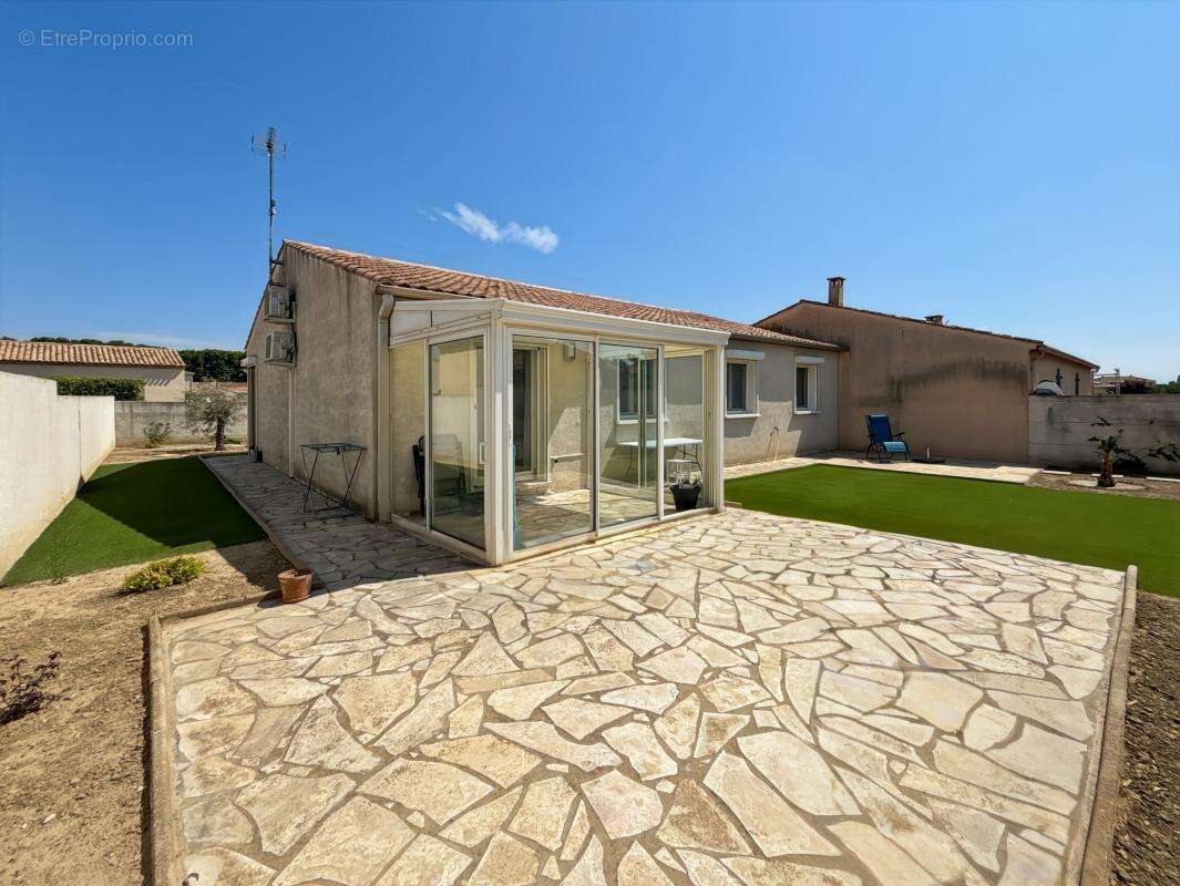  à vendre – capestang – maison rénovée avec jardin & garage - photo 11