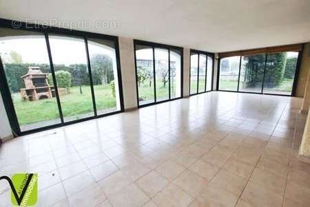 Maison à SAINT-PRIEST