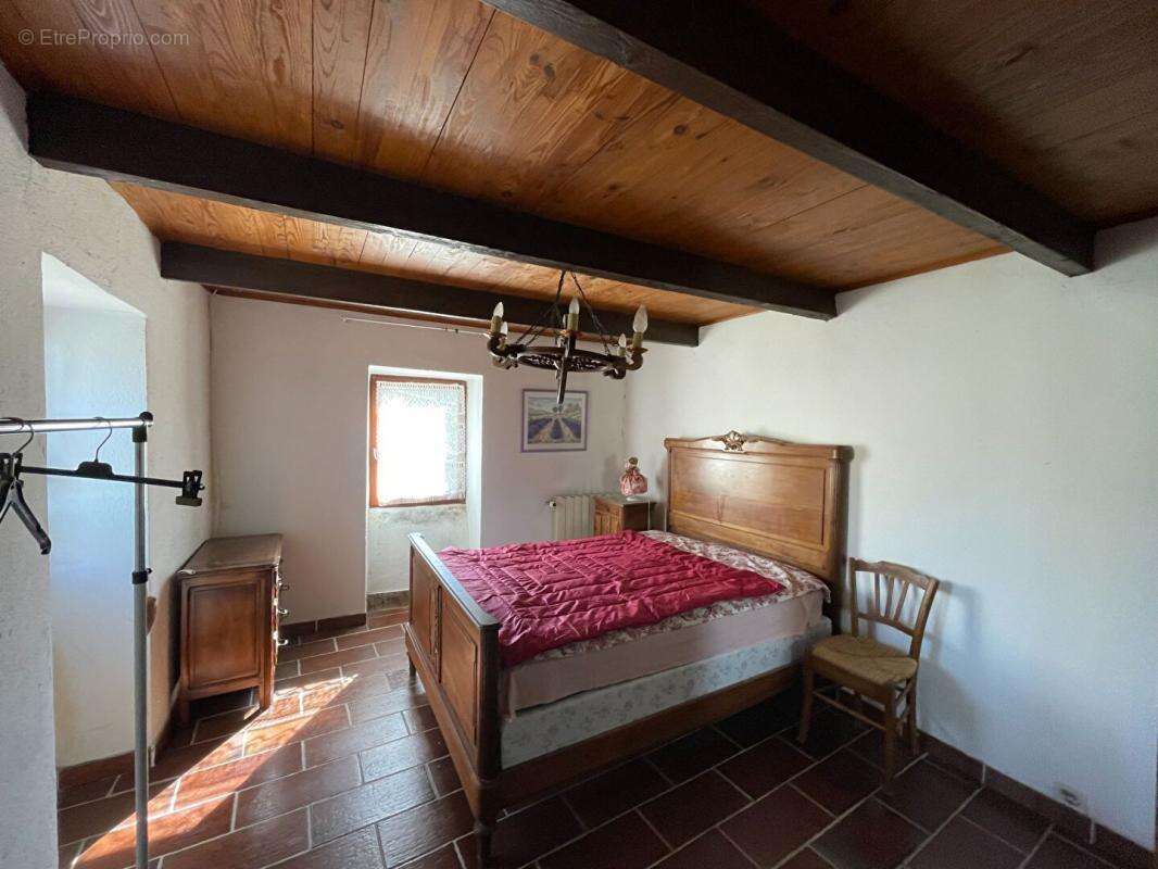 Maison à LABLACHERE