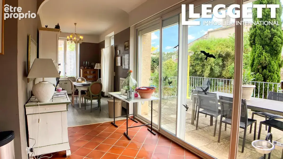 Maison familiale individuelle spacieuse de 4 chambres avec dépendances, grand jardin et piscine - photo 6