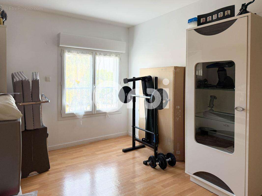 Maison à SAINT-LAURENT-DE-LA-PREE