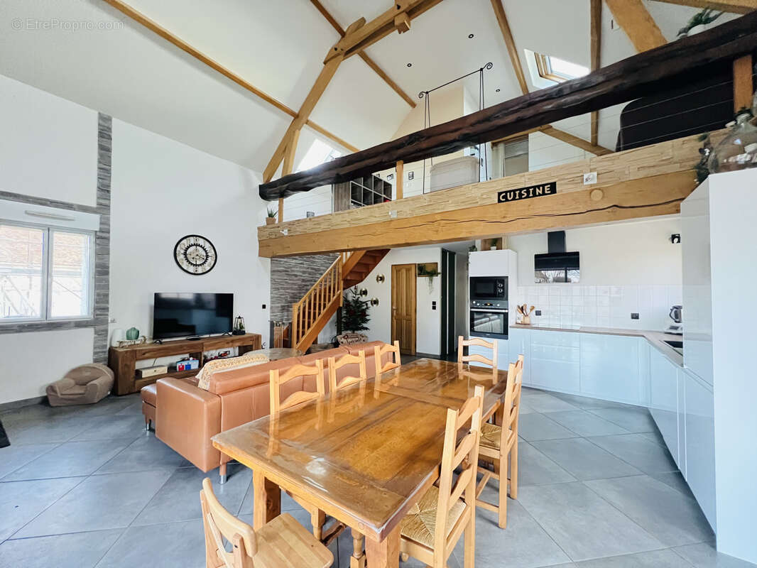 Maison à AUNAY-SOUS-AUNEAU