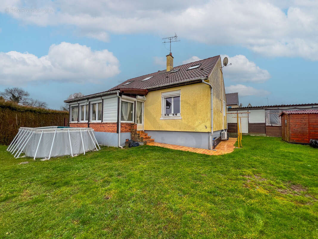 Maison à CHAMPSECRET