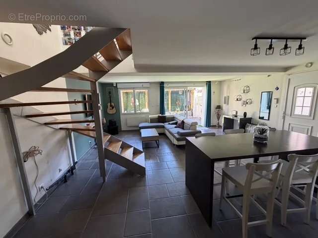Maison à LA BOISSE