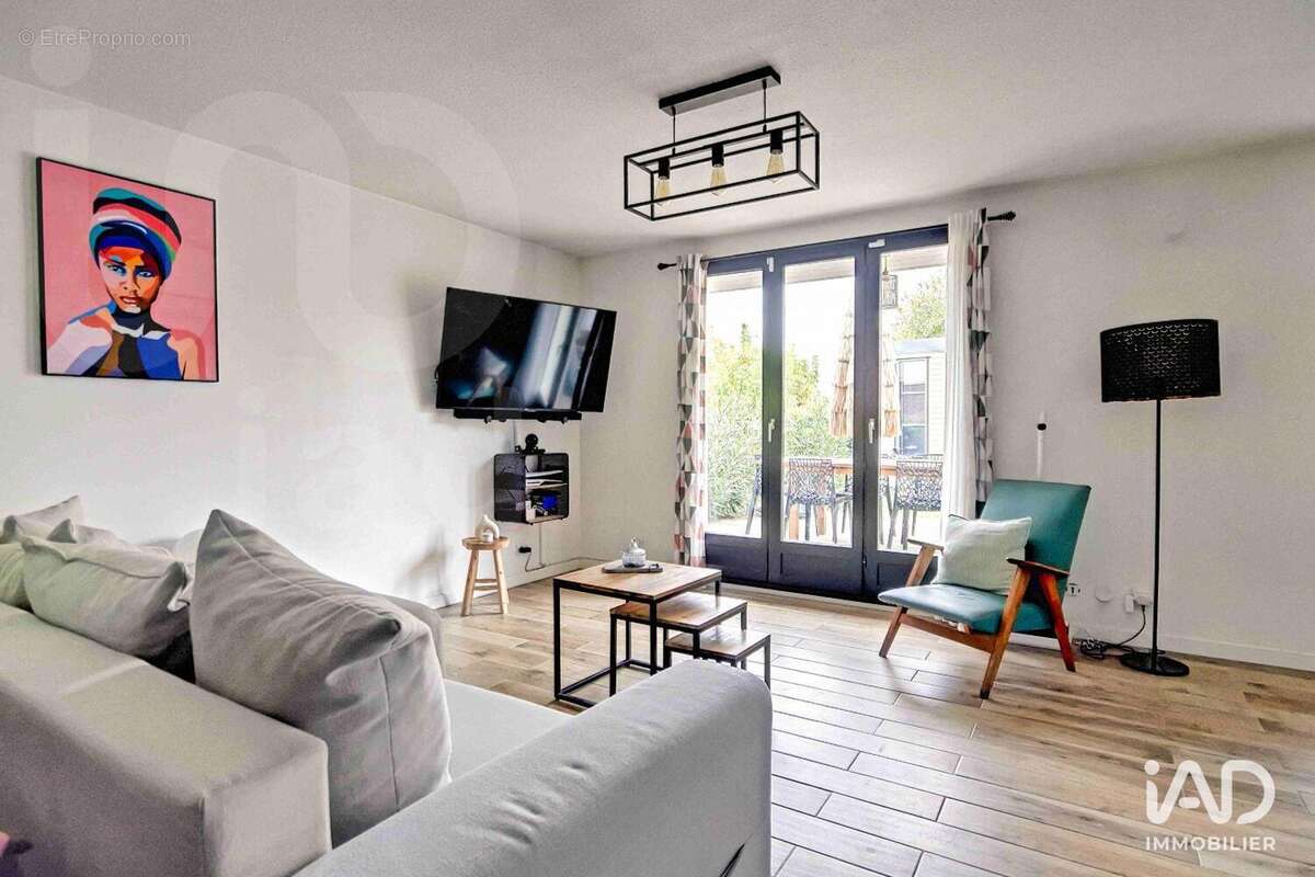 Photo 2 - Maison à AMBARES-ET-LAGRAVE