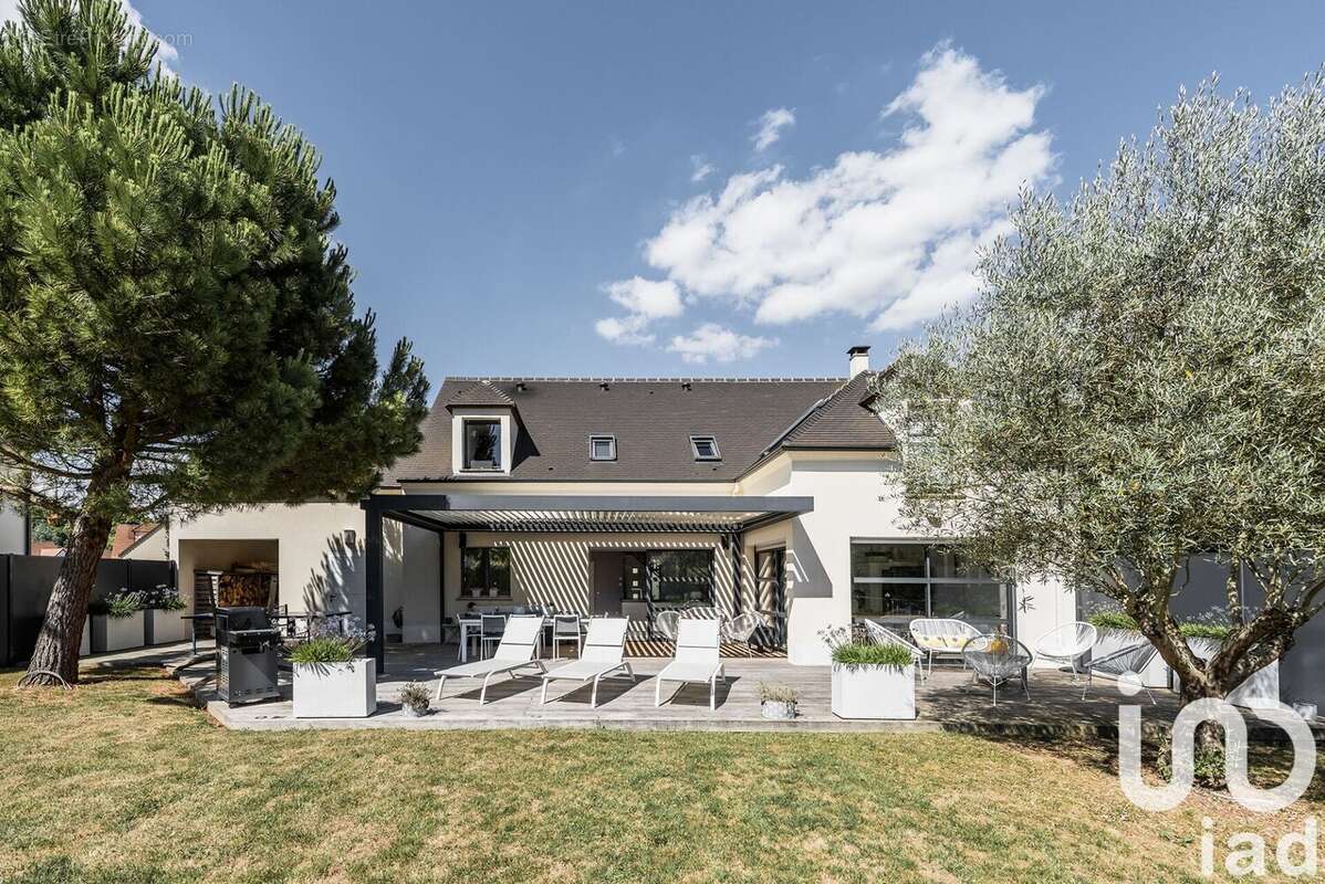 Photo 3 - Maison à VERT-LE-GRAND