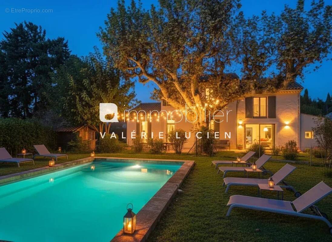 Maison à CHATEAURENARD