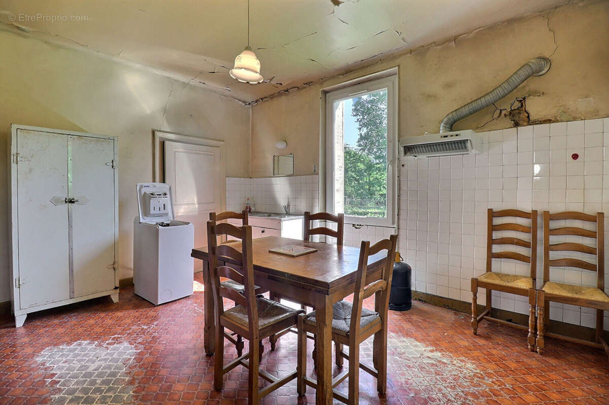 Maison à rénover à Cognin - 7 pièces, 136,92 m² - photo 8