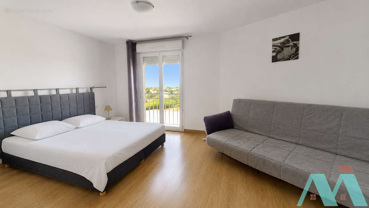 Appartement à SIGNES