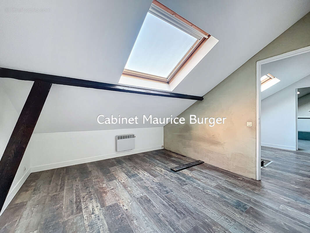 Appartement à COURBEVOIE