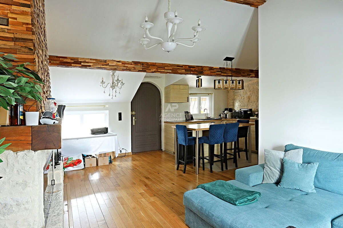 Appartement à NANTERRE