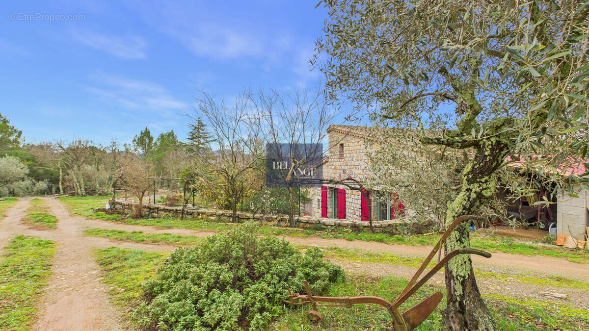 Maison à SAINT-ANDRE-DE-CRUZIERES