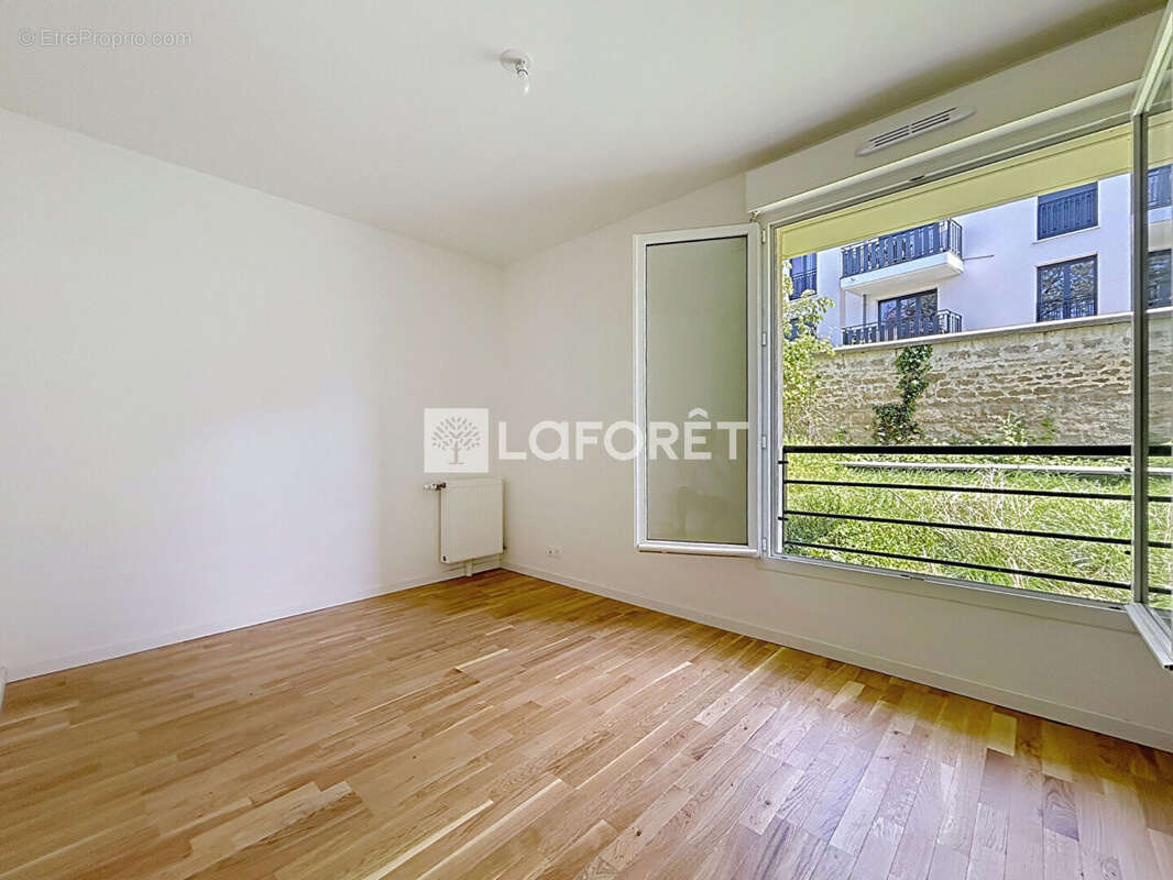 Appartement à VERNEUIL-SUR-SEINE