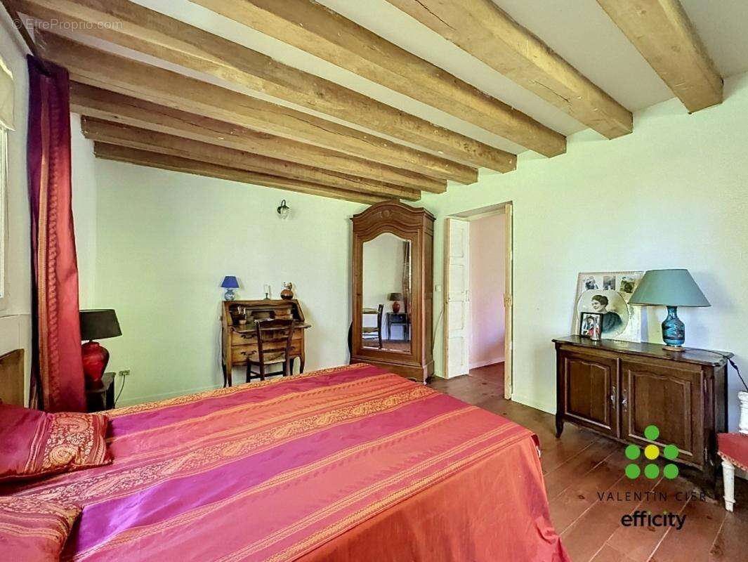 Maison à AUNAY-SOUS-CRECY