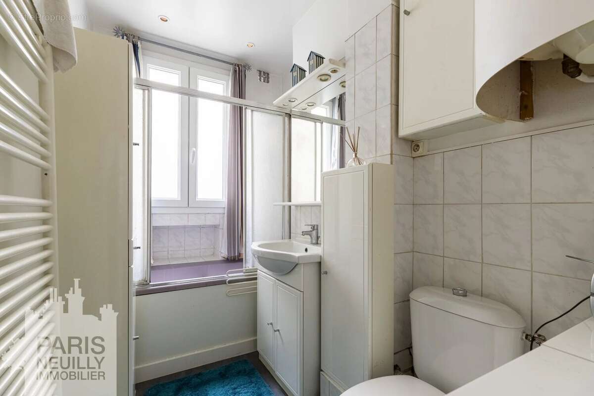 Appartement à PARIS-17E