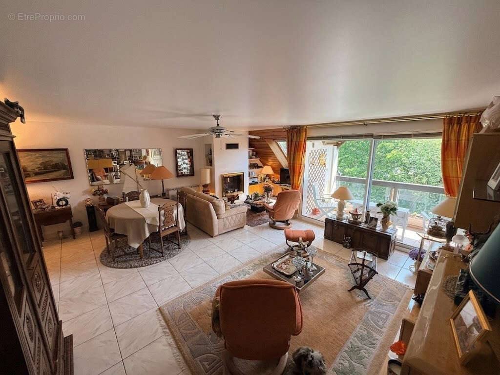 "CLAUDE" - Appartement d'Exception avec Vue Panoramique sur la Rivière de Saint-Goustan (Auray) - photo 4