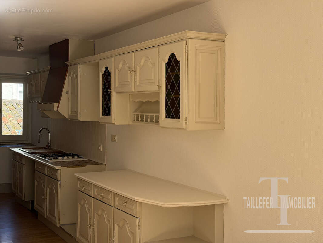 Appartement 156 m² à Perigueux  - photo 2