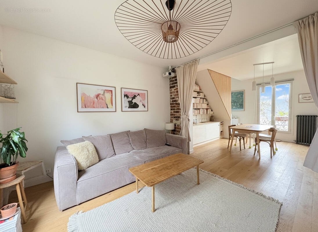 Appartement à SAINT-MAUR-DES-FOSSES