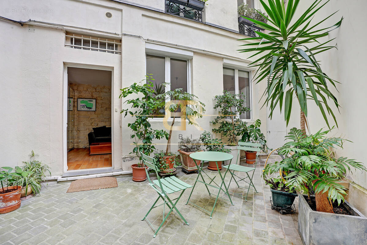 Appartement à PARIS-2E