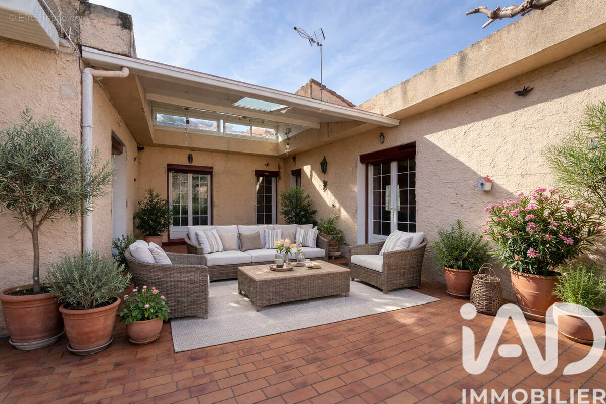 Photo 1 - Maison à SAINT-GENIS-DES-FONTAINES