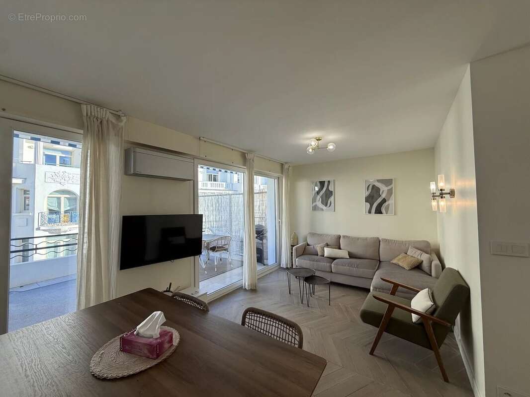 Appartement à CANNES