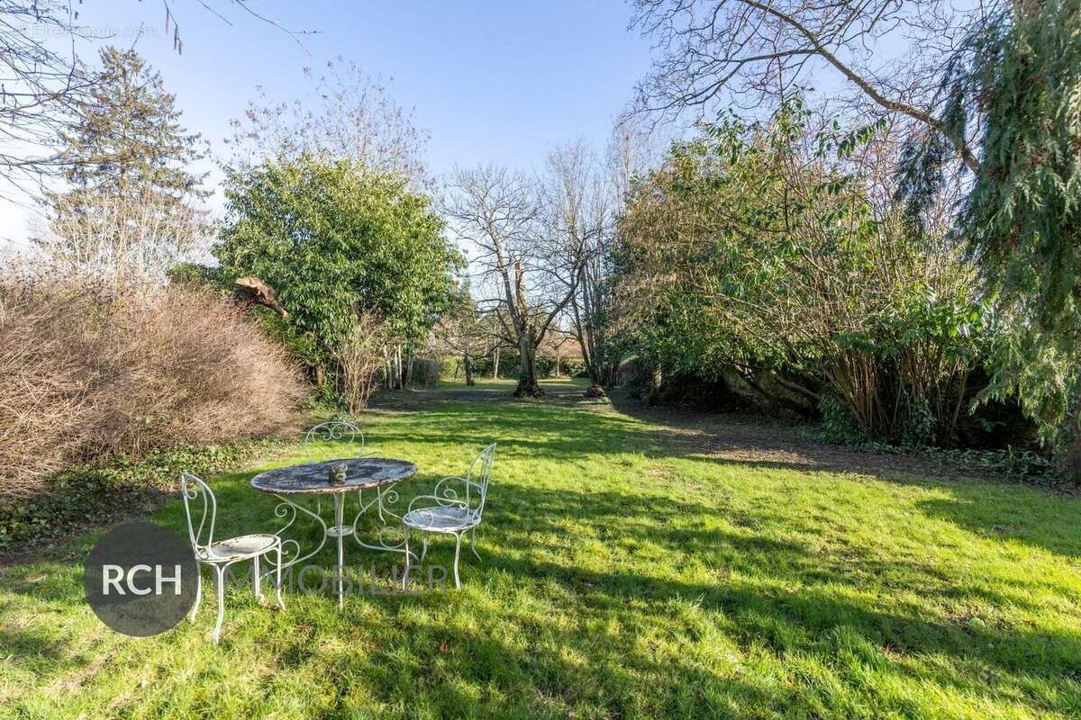 Maison à MONTFORT-L'AMAURY