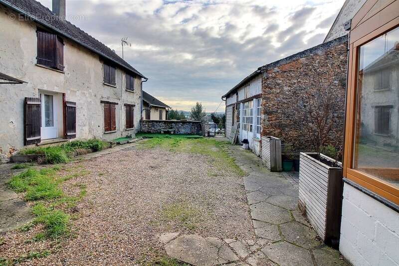 Maison à ECQUEVILLY