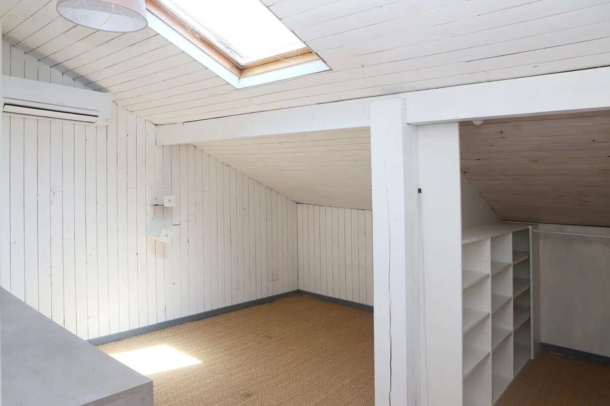 Maison à DREMIL-LAFAGE