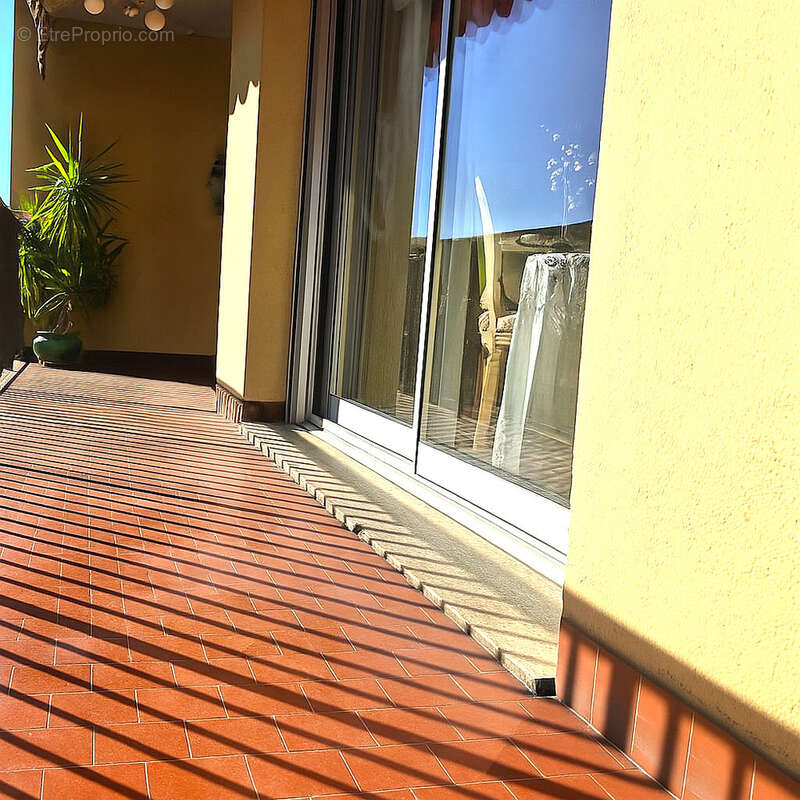 Appartement à MENTON