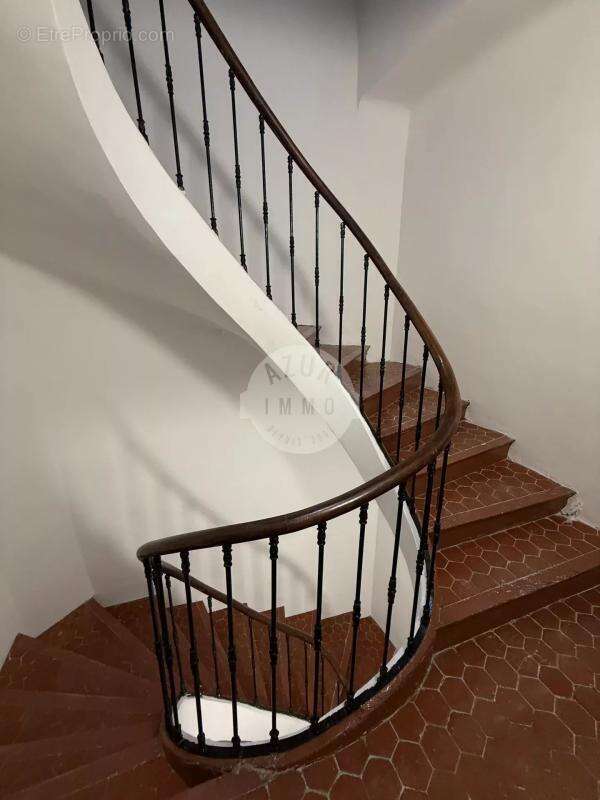 Appartement à ROQUEVAIRE