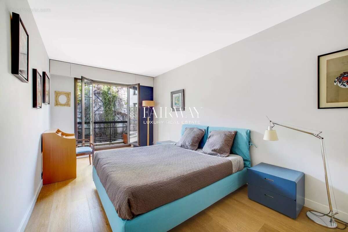 Appartement à PARIS-4E