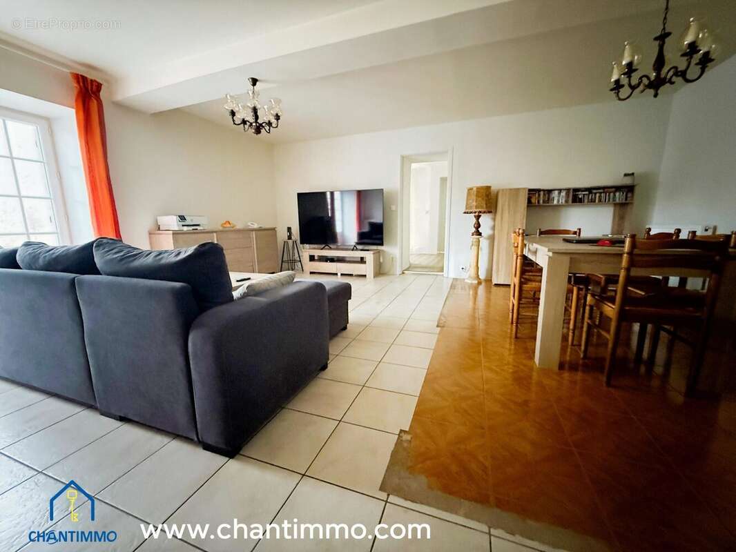 Maison à CHANTONNAY