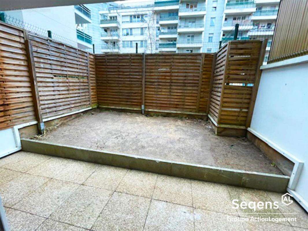 Appartement à SURESNES