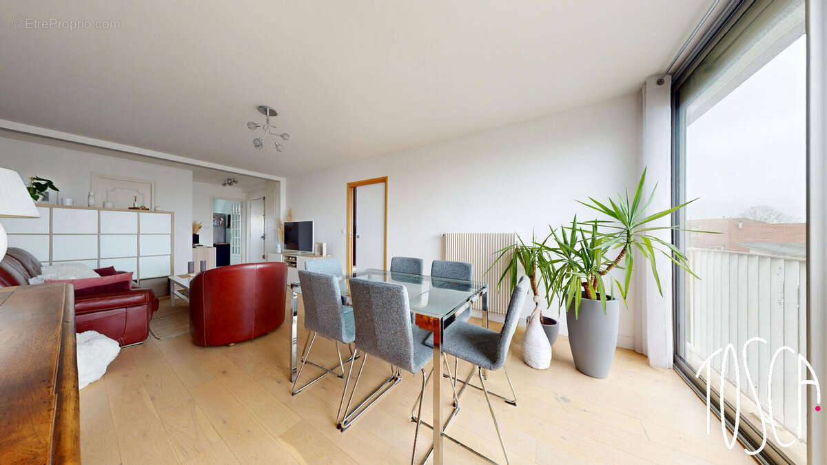 Appartement à THIAIS