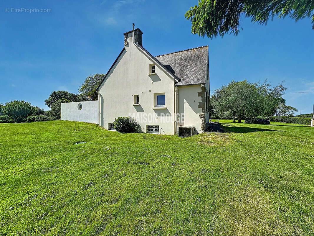 Maison à KERFOT