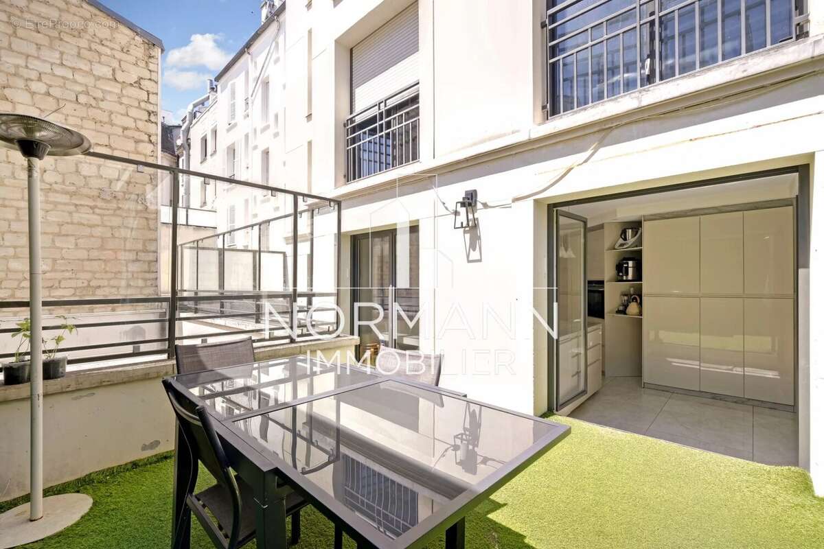Appartement à LEVALLOIS-PERRET