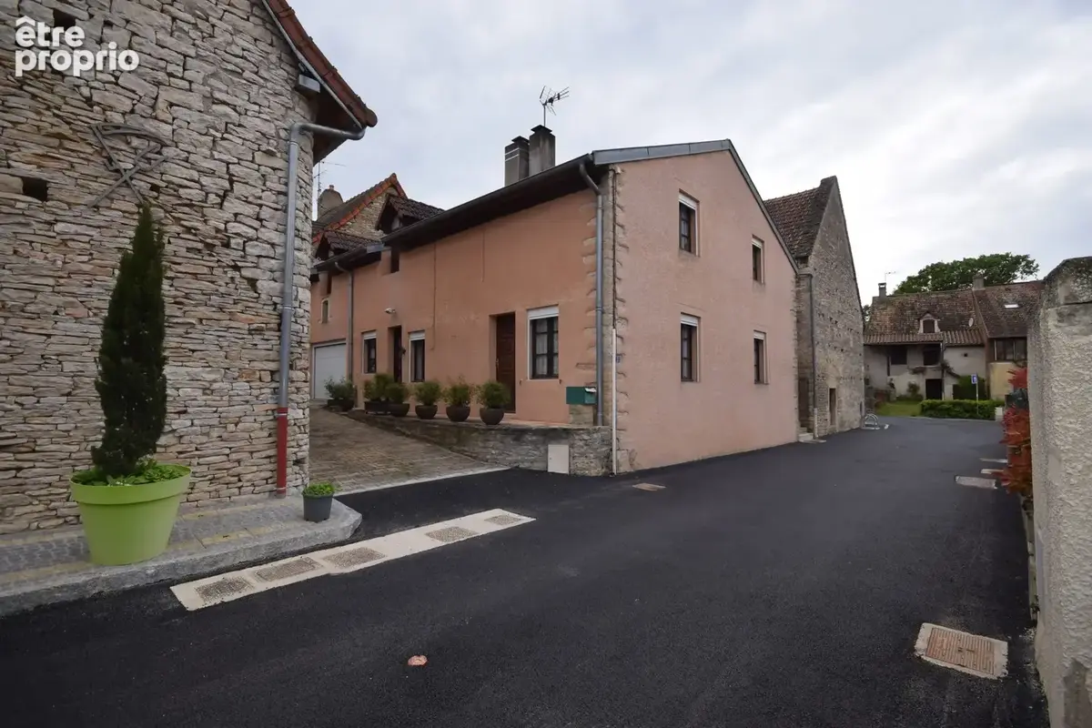 Photo Maison à Sennecey-Le-Grand au prix de 75 000€