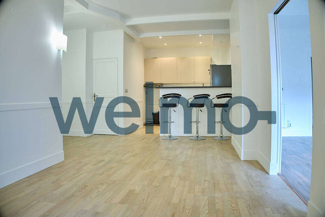 Appartement à NEUILLY-SUR-SEINE