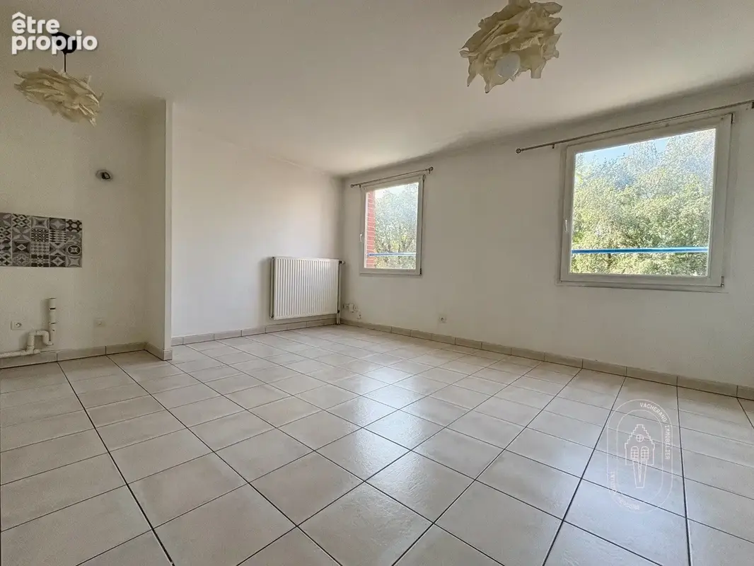 Appartement 2 pièces 47 m² à vendre à Tourcoing (59200) - photo 2