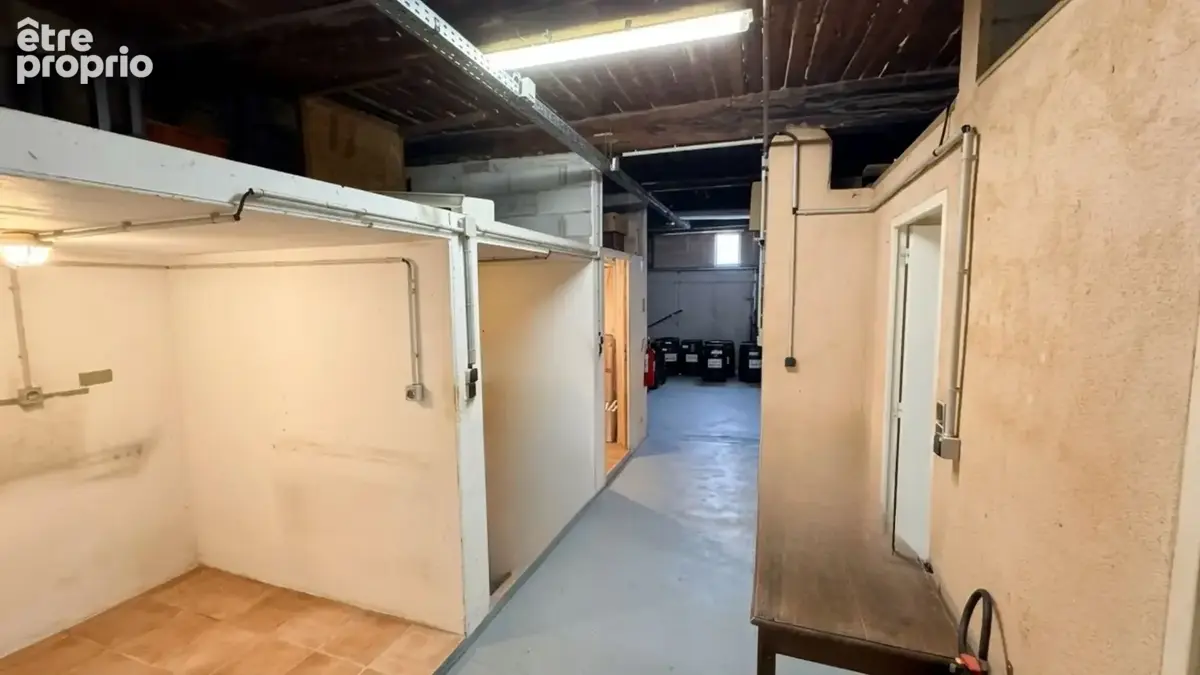 Commerce 250 m² à vendre à Vidauban (83550) - photo 9