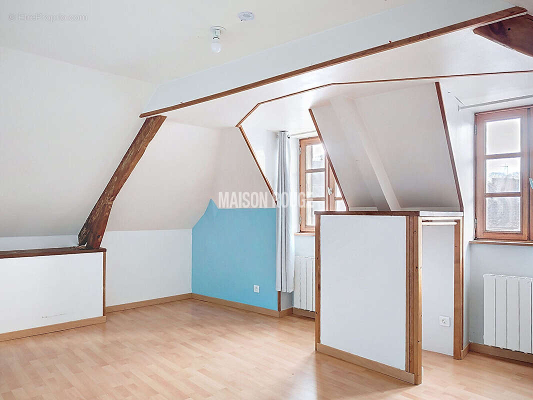 bel appartement T4  hyper centre COMBOURG - photo 17