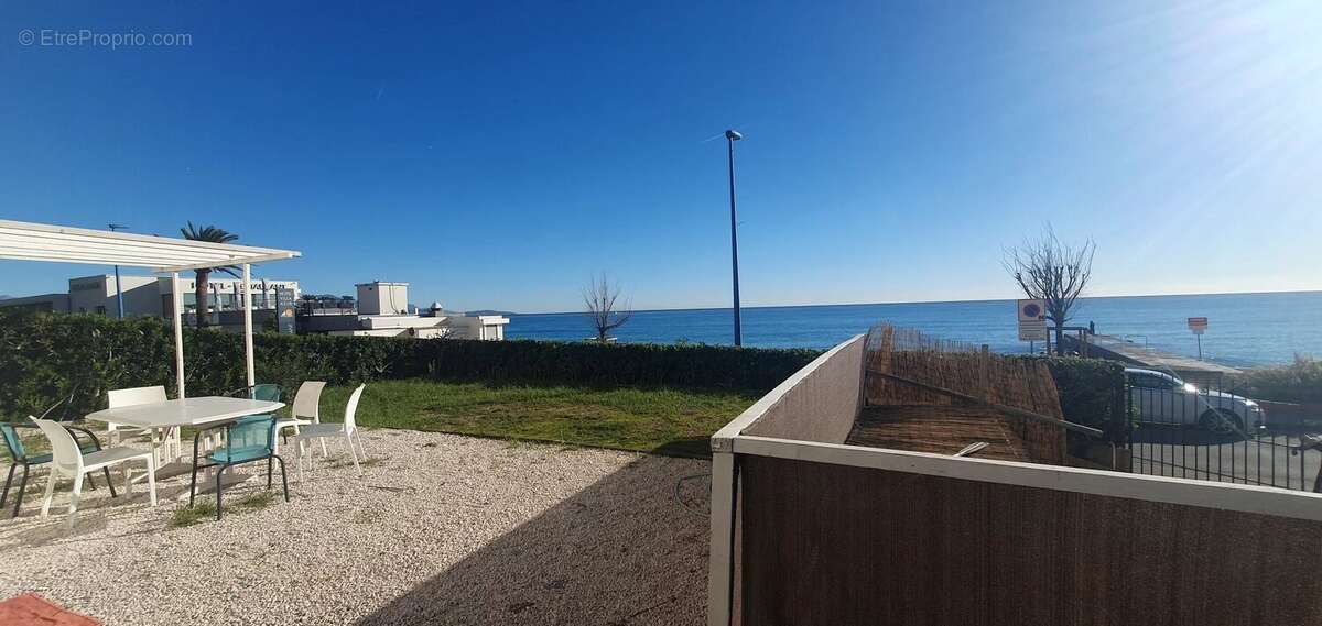 Appartement à VILLENEUVE-LOUBET