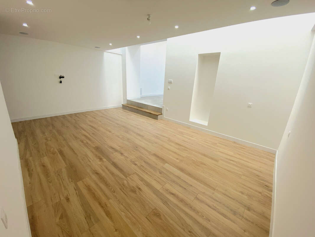 Appartement à PAGNEY-DERRIERE-BARINE