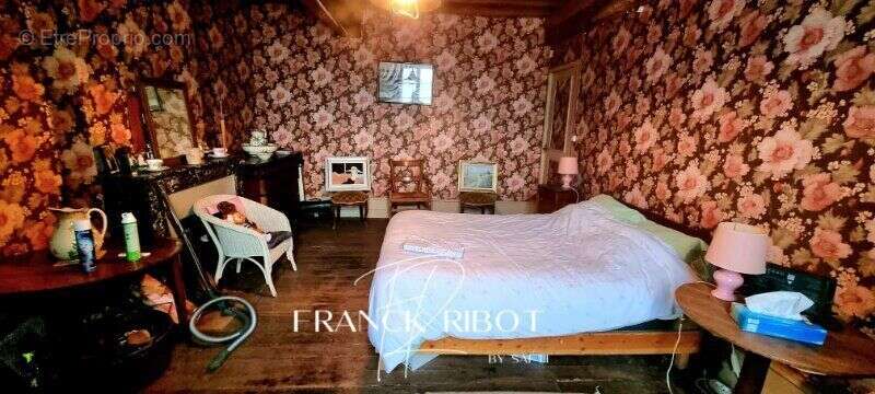 Photo 9 - Maison à SAVIGNY-EN-TERRE-PLAINE