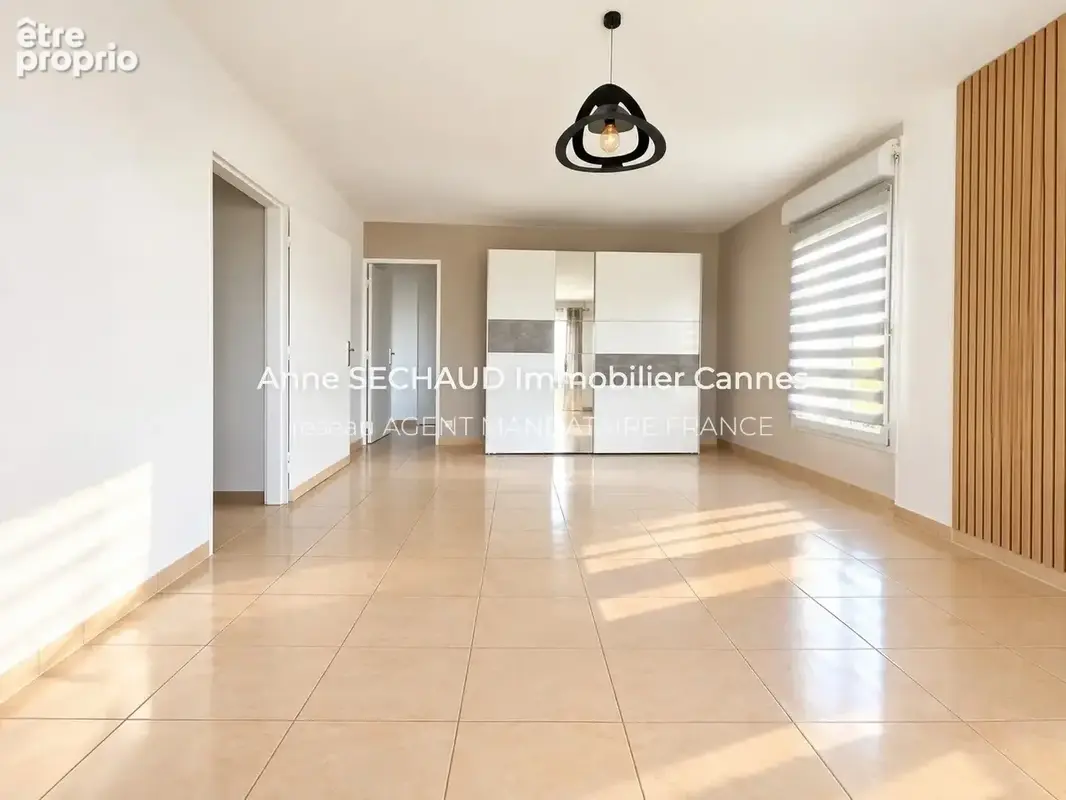 Exclusivité – cannes la bocca spacieux deux pièces dernier étage avec garage - photo 5