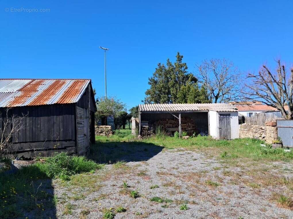 Maison à BOUIN